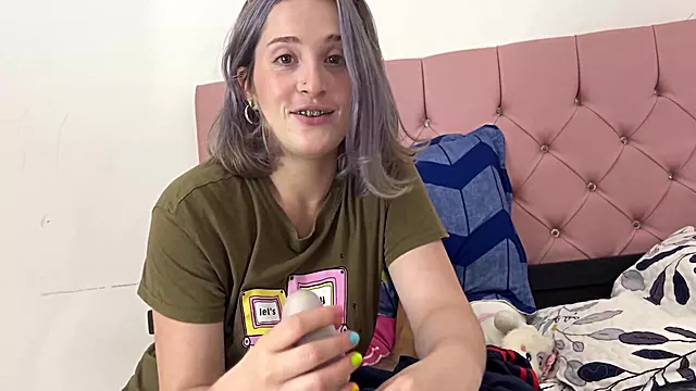 I Couldnt Stand Masturbating While Watching My Stepsister