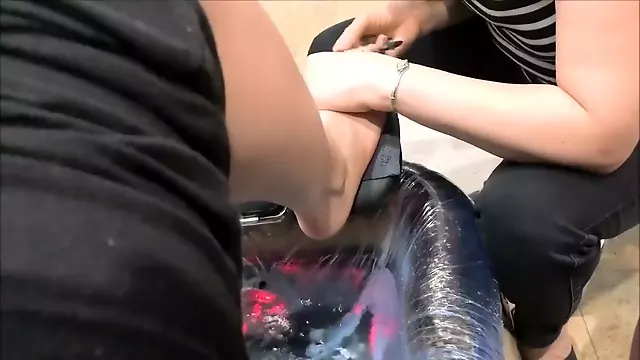 Genç Ayak Fetiş, Public Feet, Amatör Ayak Fetişi, Ayak Fetiş, Genç Fetiş, Kamera Arkası, Ayak