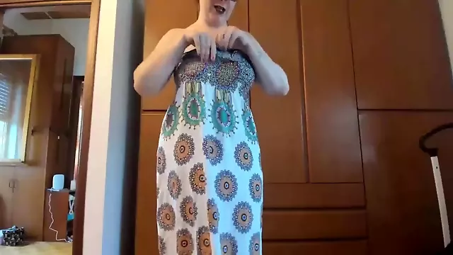 Amatori Pissing, Masturbari Cu Pipi, Rochi Lungi, O Fute Prin Dres, Masturbare Amatori, Masturbari Rochie