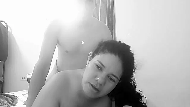 Pretty And Funny Girlfriend Agrees To Suck My Cock
