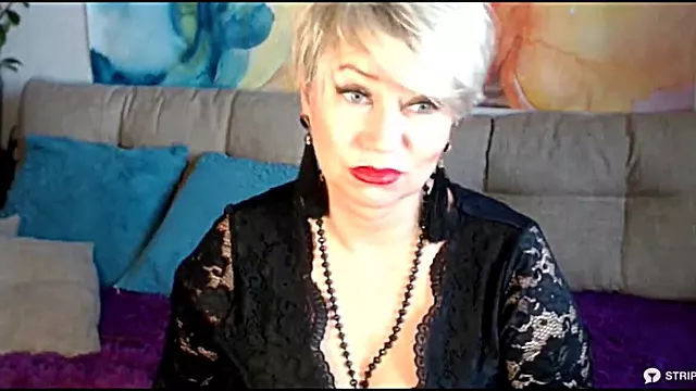 MILF Aimeeparadise: Wet Mature Pussy Super Closeup!