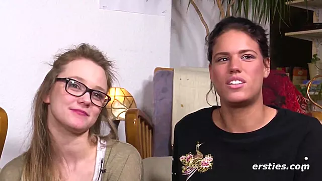 Deutsch Blond Amateur, Große Tittenfick, Blond Big Tits, Essen Aus Der Fotze, Deutsche Amateur Lesben