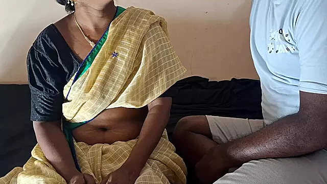 Hot Indian Desi Tamil Wife,fucks Her Brother in Law