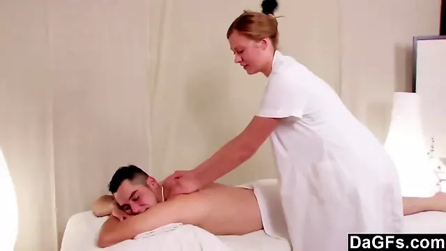 Muy Guarras, Gran Corrida, Masaje Facial, Masajes, Masaje Con Corrida, Jefa, Masaje Putas, Corrida Facial