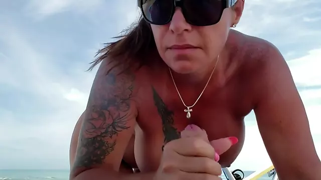 Grosser Schwanz Fickt Ehefrau, Amateur Strand, Spanner Big Tits, Ehefrau Blowjob, Grosse Brüste Öffentlich