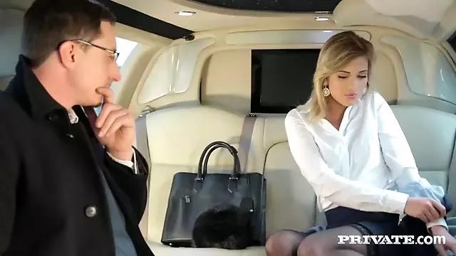 Plavuse Sa Obrijanom Pizdom, Sperma Po Pički, Grubo U Picku, Po Sisama, Uska Picka, Picke U Taicama