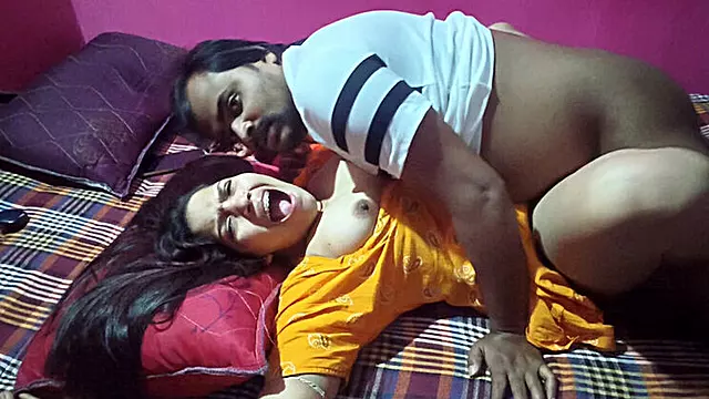 Sona Bhabhi Hardcore Fuck By Brother In Law While Sister Away - Indian Desi XXX