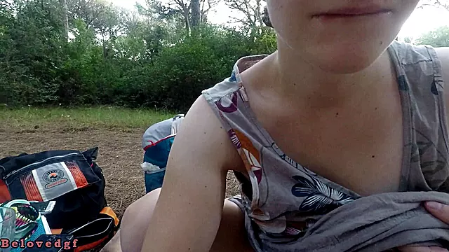 Chlupatý Výstřik, Venkovni Koureni Penisu, Výstřik Chcaní, Čůrání Fetiš, Chlupatá Piss, Za Křovím