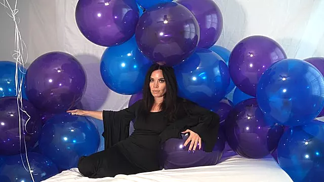 Vampirella Helium Balloon Popping pt2