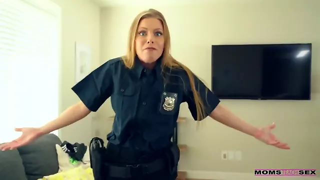 زنان میان سال زیبا و سینه بزرگ, پستون گنده, زيرنويس Big Tits In Uniform, ساک زدن زن میانسال