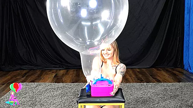 Harley's Multi Balloon Machine Popping Cam 2 4K (3840x2160)