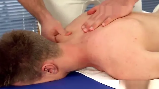 Trio Bisexual, Mamada Y Corrida En La Boca, Britanica Blowjob, Trio Cumshot, Fetiche Grupo De Tres