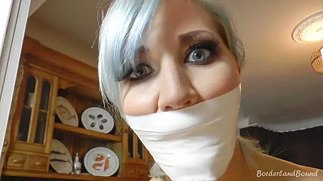 Stora Bröst Bondage, Busty Kvinnor, Nakna Bitches, Bröst Bondage, Fastbundna Kvinnor, Höga Klackar