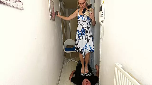 Ayak Çıplak, Kadin Egemenligi, Ayak Domination, Kadın Ayak Sikme, Kadın Üstünlüğü, Topuklu Ayak Sex