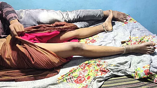 किशोर 18, देसी भारतीय, इंडियन Couple, देसी, किशोरी देसी, किशोरी, आकर्षक महिला, बीबी, देशी चुदाई साड़ी हिंदी