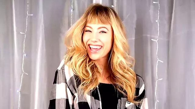 Leggins, Rubia Folla En Sofa, Mamadas, Cuerpo, Paja Cuerpo, Primer Plano, Adolecente Paja, Calzas Teen