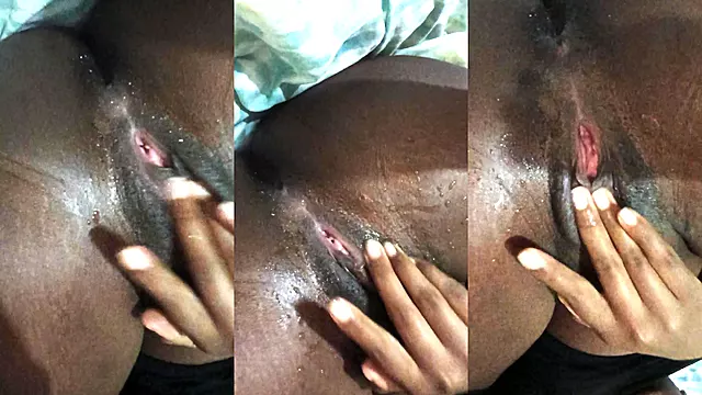 POV:college girl masturbating and squirting on her bed. -GODDESS UREK, Solo ebony female.