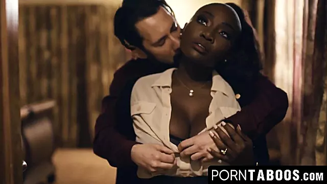 Prsaty Holky, Mrdani Ebony Big Kozy, Velky Prsa Felace, Velké Kozy, Řezání Penisu, Řezání Prsů