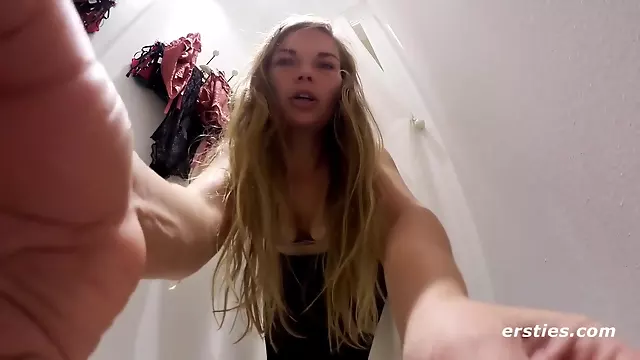 Trosor Solo, Blond Fru, Blonda Amator, Hot Blondr, Vill Du Knulla Min Fru, Frun Solo, Blond Solo