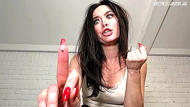 Giantess Gone Wrong: Bratty Jasmin Mocks Your Pathetic Shrinking Fantasy