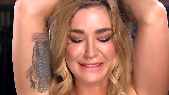 Bdsm Mičení, Svázaná, Svázaný Kundička, Svázaný Vibrátor, Prstění Kundy, Perverzní Píča, Ukaž Píču