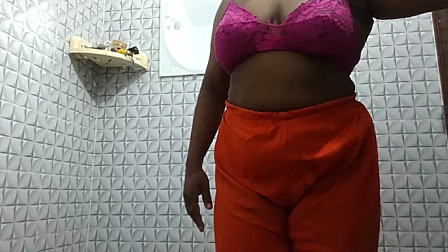 Lizani Zadku, Solo Zadok, Domácí Solo, Sprcha Solo