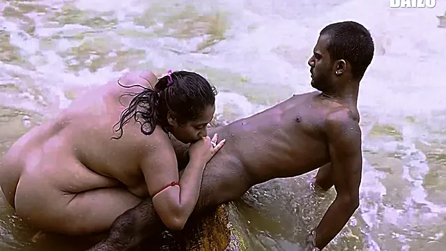 Indian Milf Fucked In Public At Riverside Hardcore Fucked Big Boobs