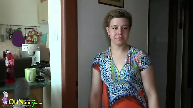 Mature A Younger, Zrale S Mladymi Lesbicky, Granny Nactileta, Náctiletá Lesbička Strap, Masturbace Lesby