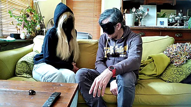 316 Holland Doll - Summer de Mol Caught Cheating Again Ends in Pussy Licking 2