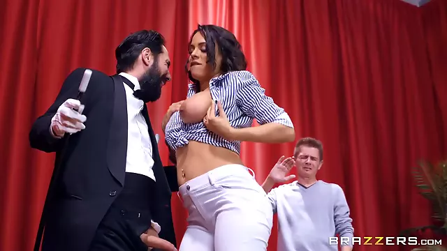 نهود كبيره خبيرات سيدات رائعات, كس بزاز كبير, زب كبير, اكبر زب في كس, سكسي كس ساخن, بزاز وطيز