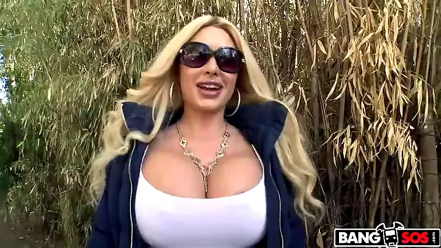 मुखमैथुन, स्तन पर सह, वीर्य निकालना, चेहरे का, पोर्नस्टार, Titty भाड़ में जाओ, बूब्स, लड़की और गधे की चुदाई