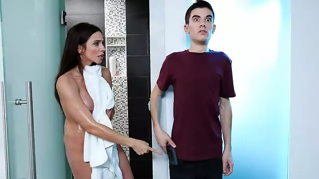 Dlakavo Drkanje, Drkanje Na Sise, Jebu I Puse Kurce Milf, Dlakave Zrele Žene, Jebanje Medju Silikonske Sise