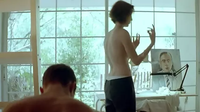 Aggeliki Papoulia and Anna Kalaitzidou in `Dogtooth` (2009)