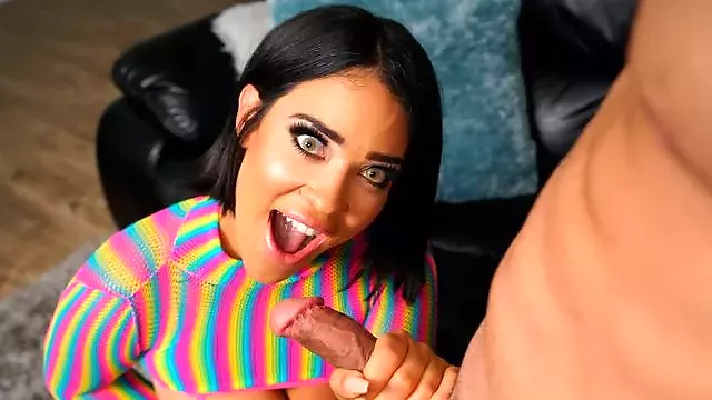 کوس زن میانسال, دهانی سینه بزرگ, ساک زدن, دختر گاوچران, جق زدن, نوازش پاها, خوردن کوس میانسال توسط زن