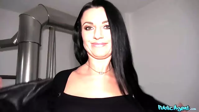 Publi̇c Cash, Göğüs Arası Yarak, Çok Sert Yarrak, Ania Kinski Porno, Para Karşılığı Göğüs