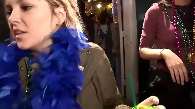 MARDI GRAS 2007 - Scene 9