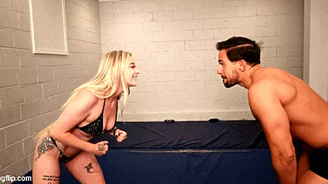 GR 545 Goddess Phoenix Sinz vs Sam Stout! mp4