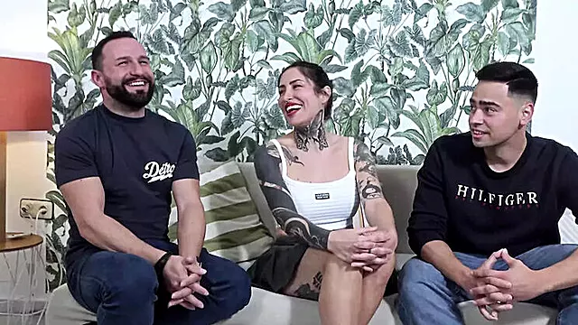 Sisata Anal, Guzate Milfare Anal, Anale Mature, Analno Pseci Stil, Ogromne Sise, Sise, Mamare S Guza