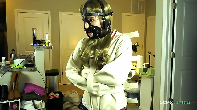 Frogtied Straitjacket