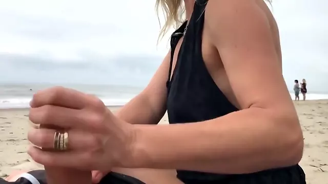 Blonda Anal, Real Amatori, Amatori Anal, Publice Handjob, Amatori Brazilia, Anal Brazilieni