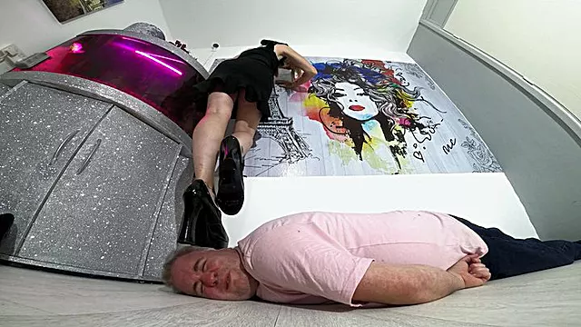 Verbal Domination Head Crushing Danielle 4 FLOOR CAM (4K)
