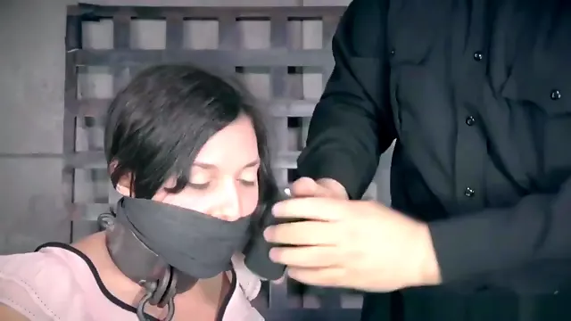 Mostra La Fica, Beauty Brunetta, Belle Mammelle Tube, Belle Tette, Tette, Succo Di Figa, Tette Piccole