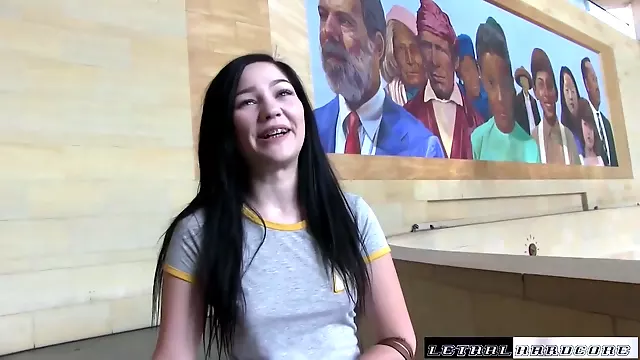 Barnák Maszturbálnak, Barna Nagy Mell Természetes, Barna Tini, Nagymell Maszti, Természetes Tini