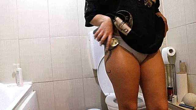 Toilet dumps in the morning episode 13