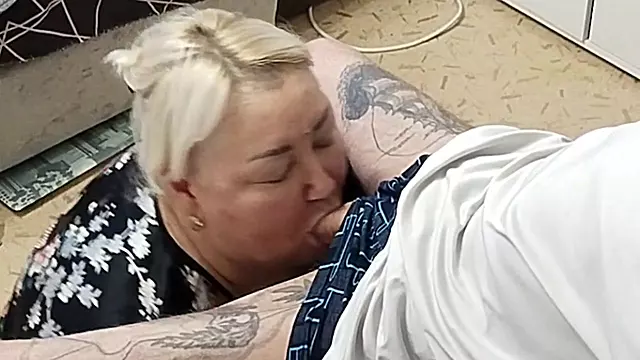Mother-in-law came to visit to get enough cum