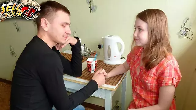 Plavusa, Medjurasno Rogonje, Brijanje, Gledanje Mlade, Novac, Ona Njemu Lize Noge, Oralni Seks
