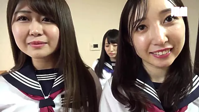 Remaja 18 Japanese, Orang Asia Blowjob, Jepun Asia, Remaja Asian, Jepun Hisap Batang, Fellatio Japan Handjob