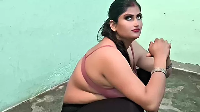 Brineta Amateri, Amaterski Debele, Crnke Debele, Spremacica Debela, Indija, Indija Amateri, Indian See Vi