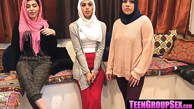 Arabskie, Arabski Duży Kutas, Wielkie Cyce Z Kutasami, Duże Naturalne Piersi, Bisex, Niewinne Oral