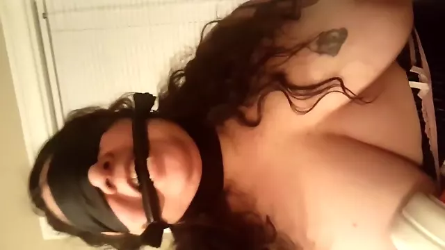 Bdsm Gitgide, Oyuncaklar, Çoraplı